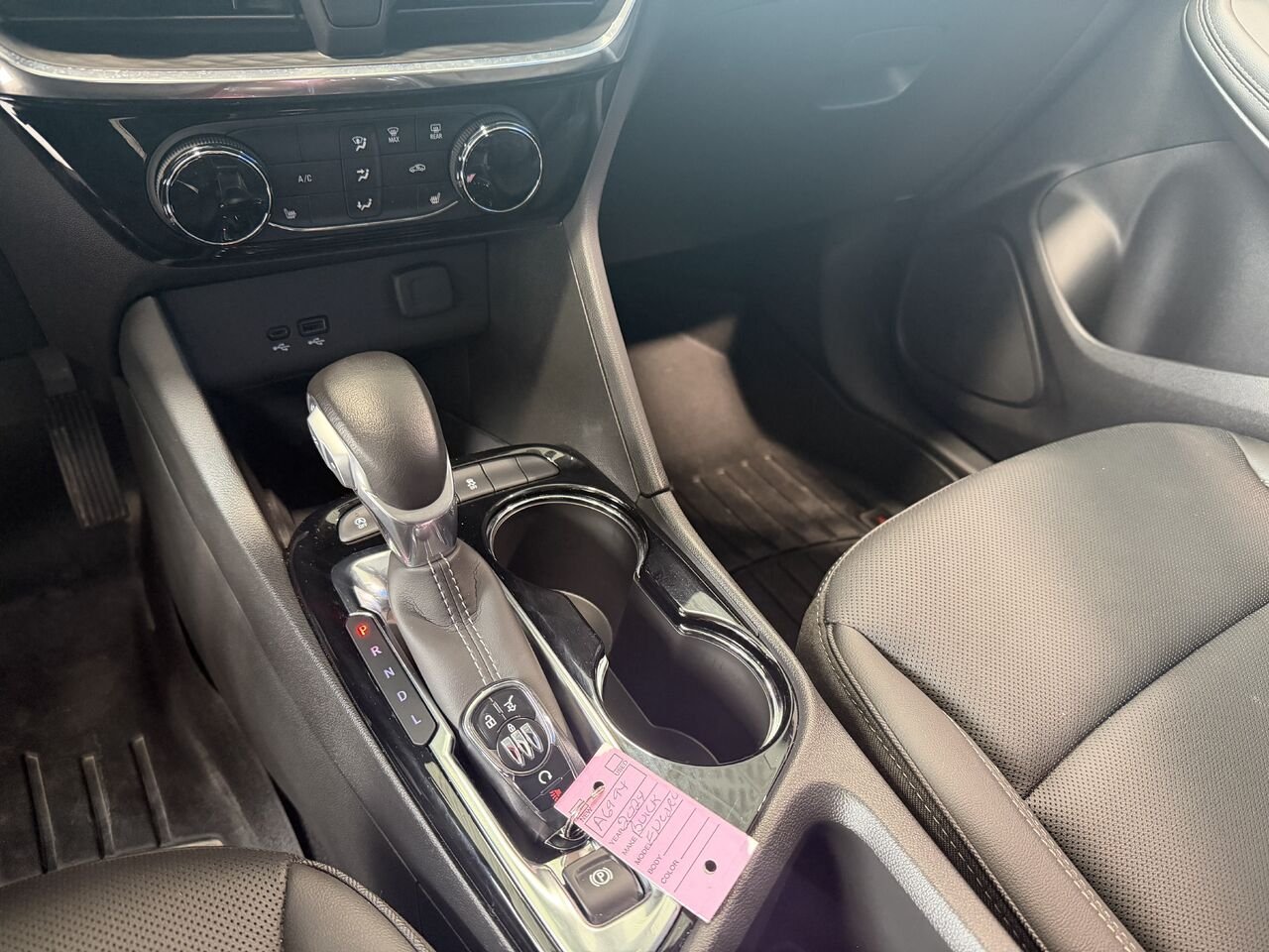 2024 BUICK ENCORE GX SPORT TOURING Tourisme sport 4 portes TI White Gatineau - photo #4