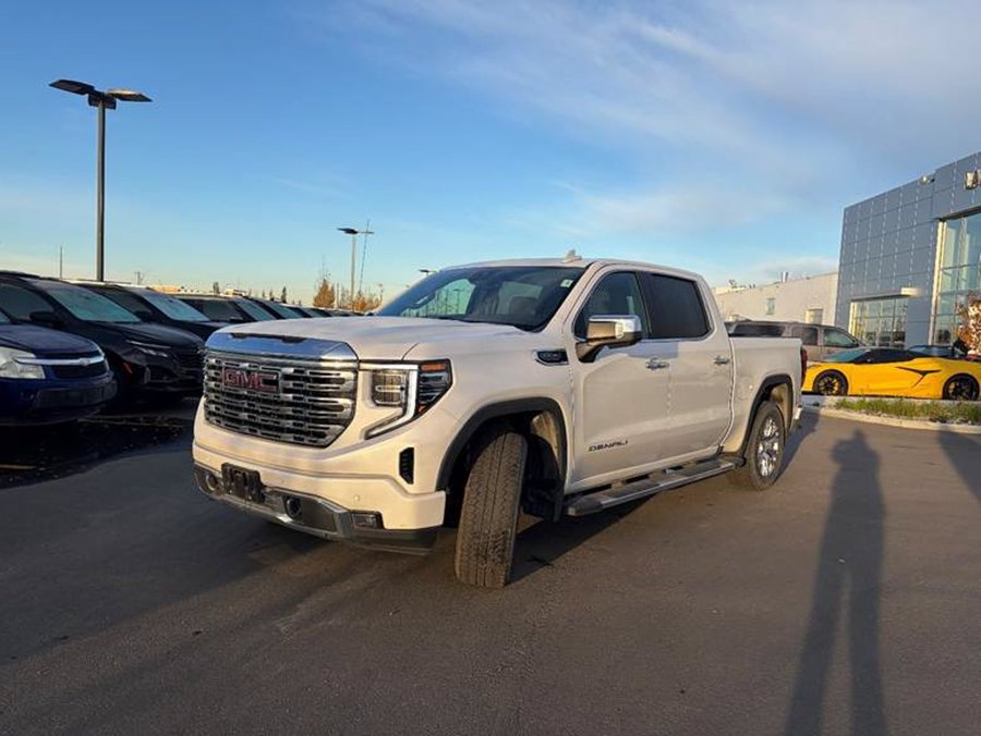 2023 GMC Sierra 1500 Denali 5.3L | Heated & Ventilated Leather Bucket Seats White