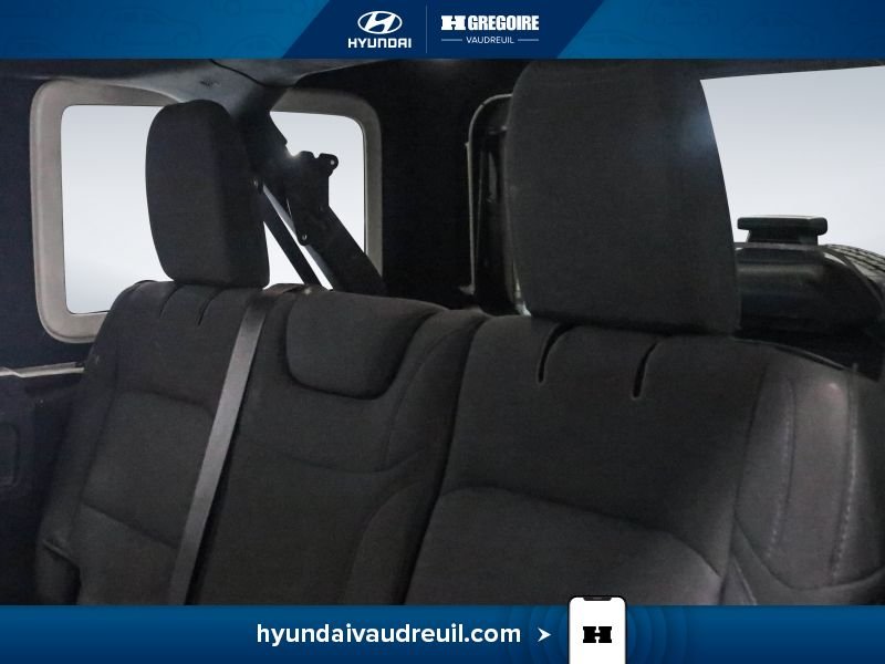 2019 Jeep Wrangler Unlimited Grey Laval - photo #16