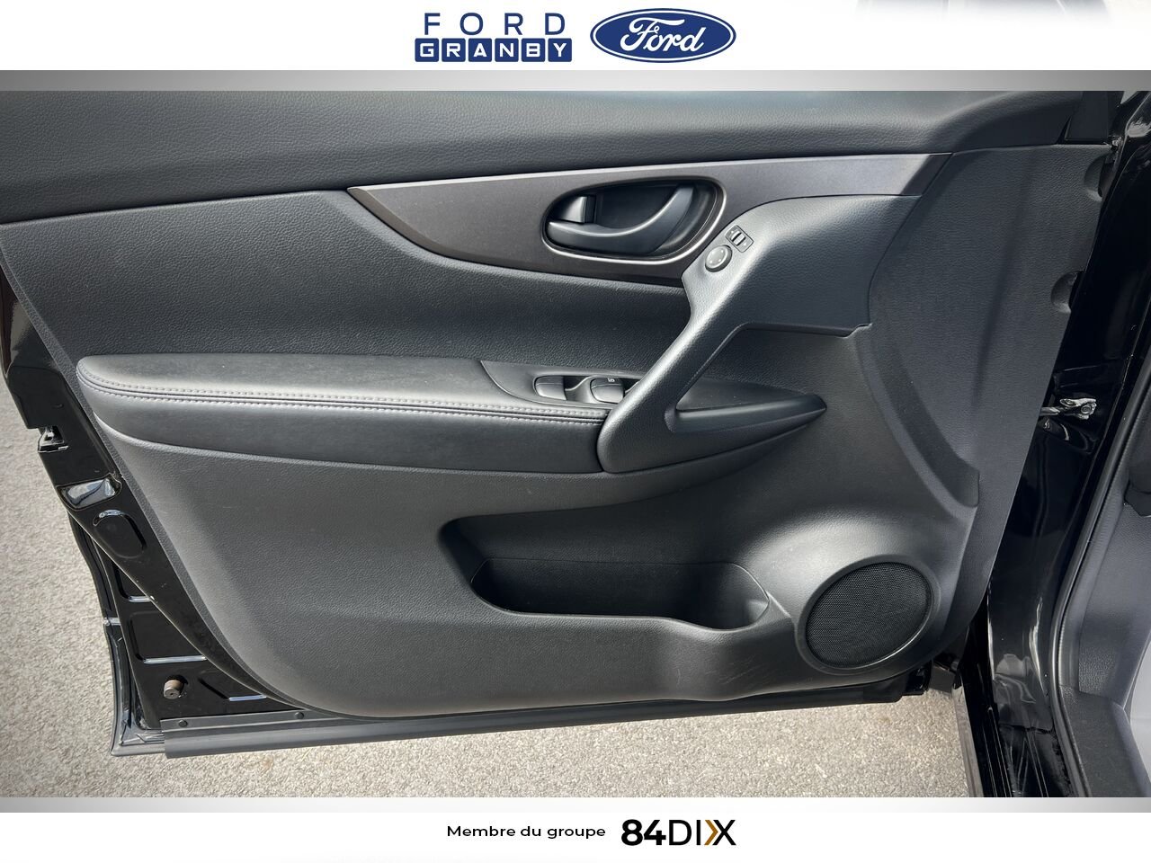 2020 Nissan Qashqai Black Granby - photo #12
