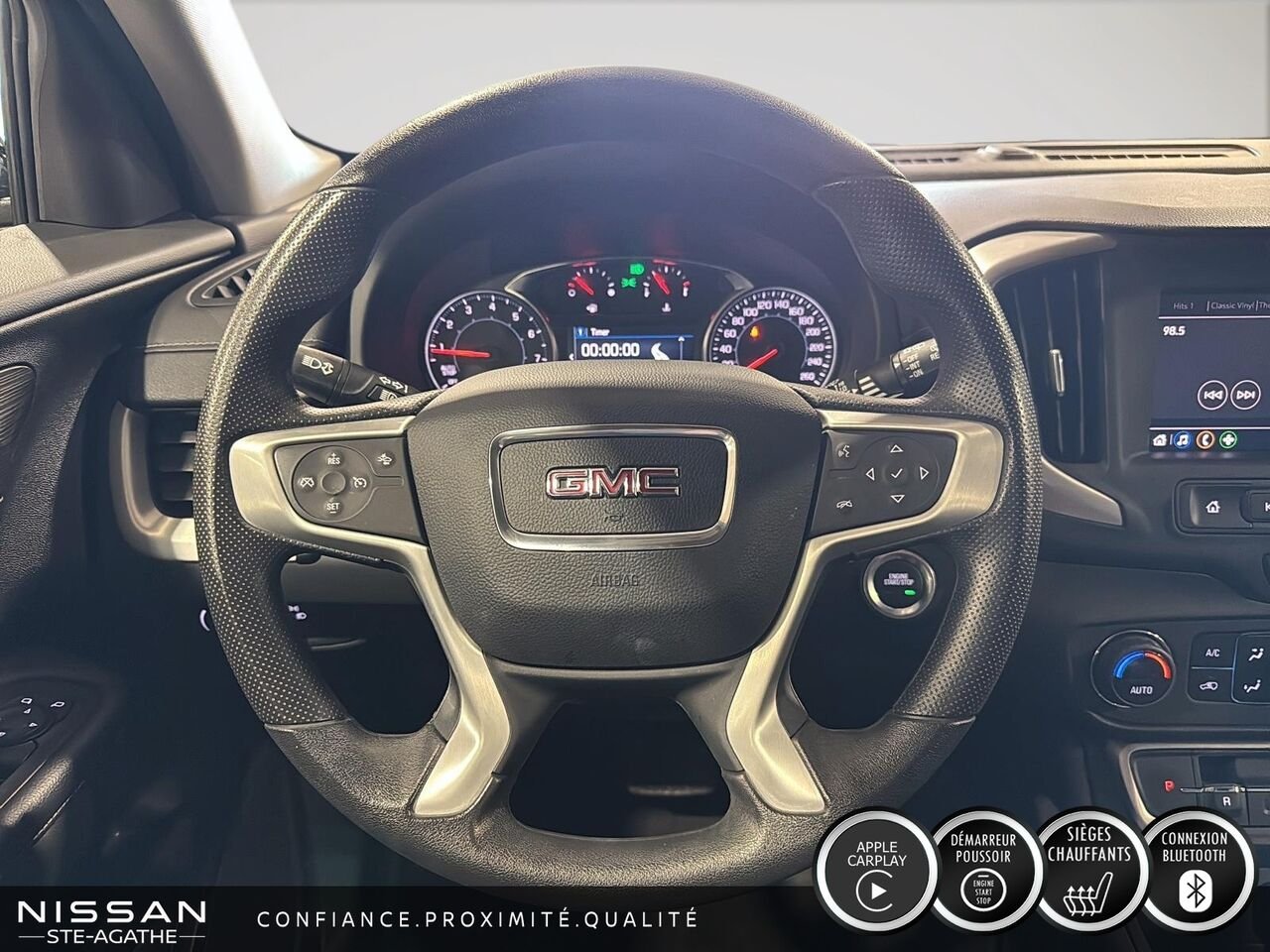 GMC Terrain AWD | BANCS CHAUFFANTS | CARPLAY SANS FIL | DÉMARREUR À DISTANCE 2023 Noir Saint-Jérôme - photo #10