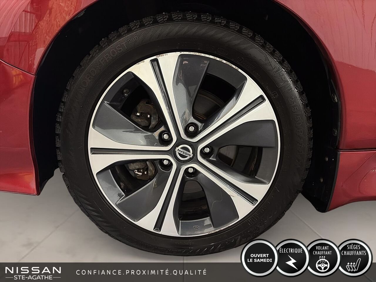 2019 Nissan LEAF Red Saint-Jérôme - photo #6