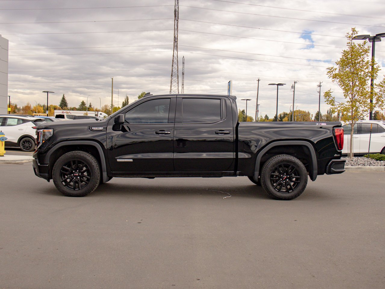 2025 GMC Sierra 1500 4WD Crew Cab 147 Elevation Black Sherwood Park - photo #6