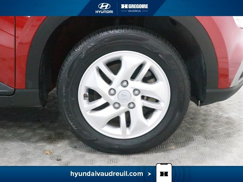 2024 Hyundai Venue Red Saint-Eustache - photo #31
