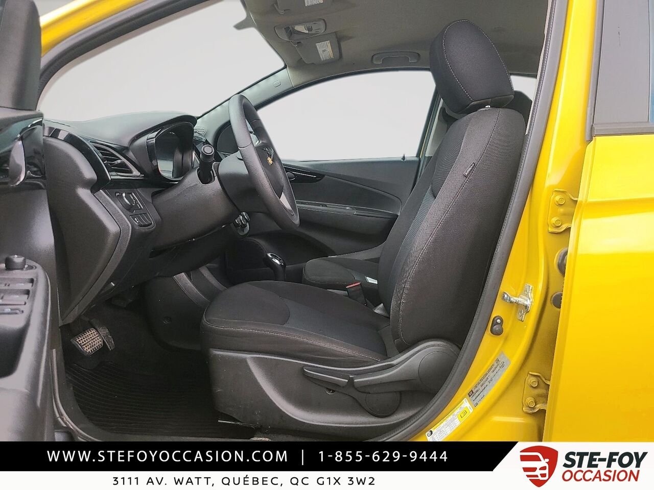 2022 Chevrolet Spark 1LT Yellow Québec - photo #11