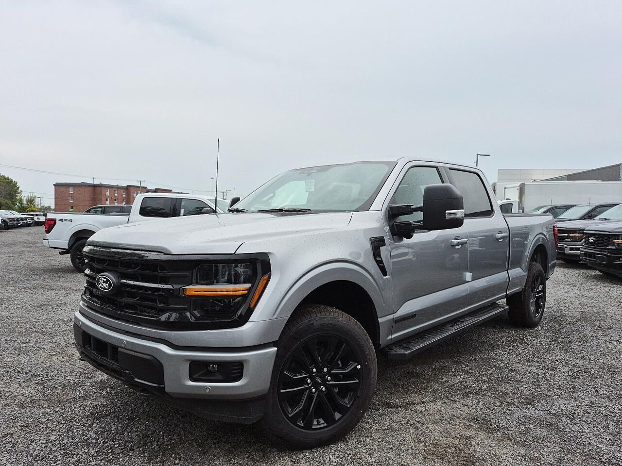Ford F-150 2F080 | XLT 2026 Argent emblématique métallisé Saint-Jérôme - photo #0