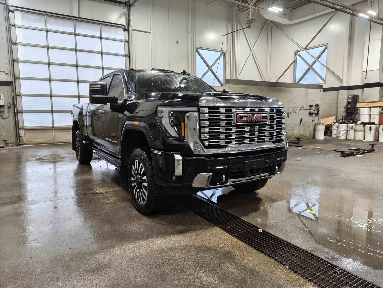 2024 GMC Sierra 2500HD 4WD Crew Cab 159 Denali Black Sherwood Park - photo #2