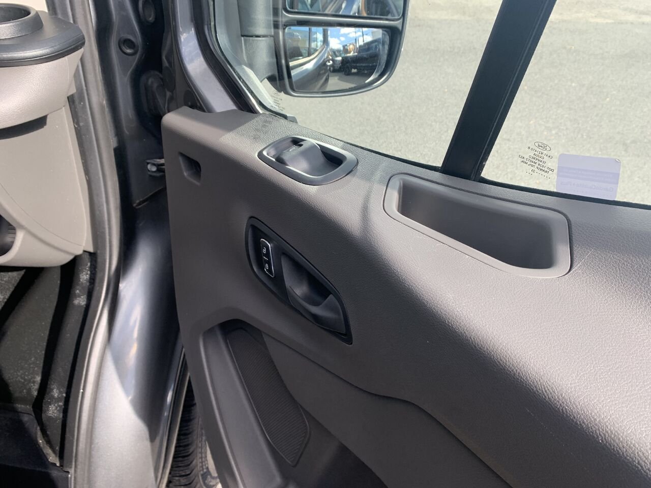 2025 Ford Transit fourgon utilitaire Grey Châteauguay - photo #23