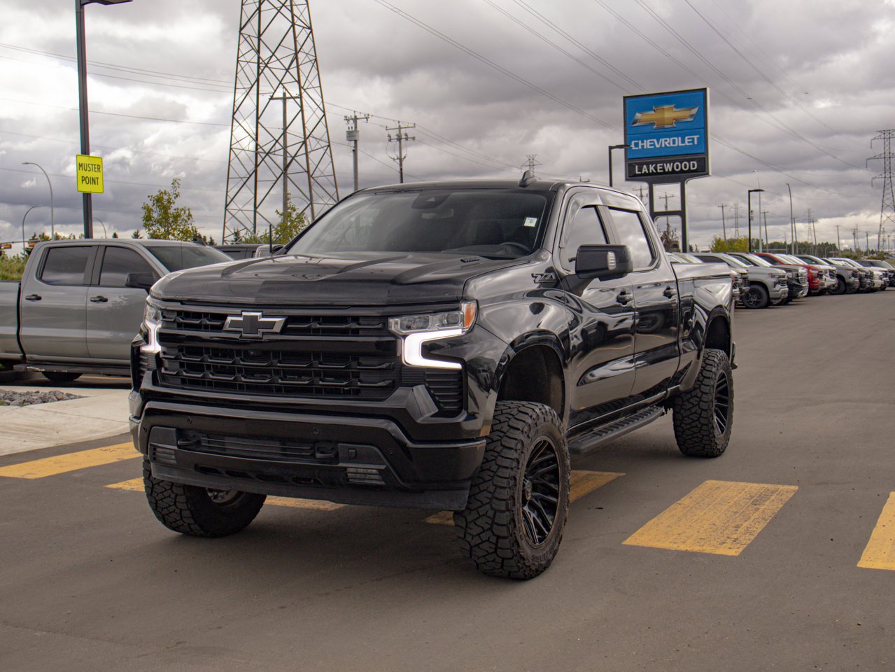 2024 Chevrolet Silverado 1500 4WD Crew Cab 147 RST Black Sherwood Park - photo #3