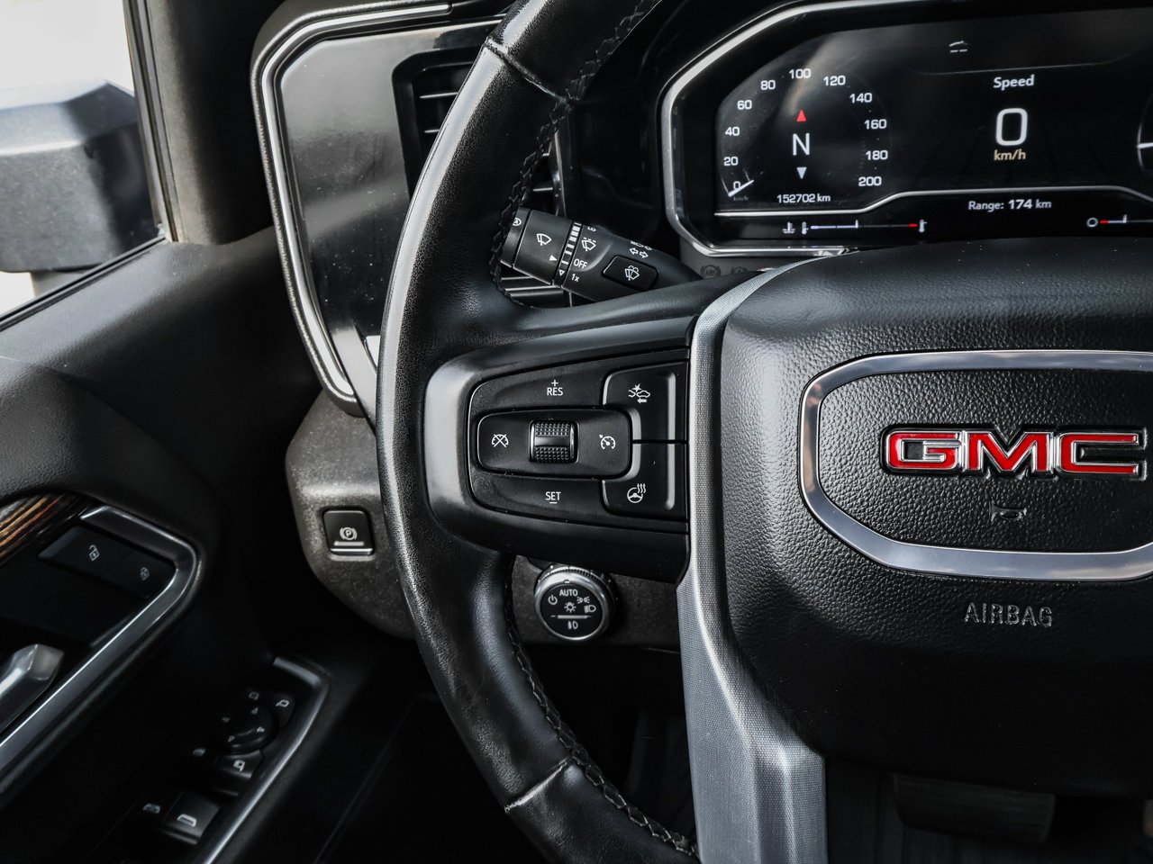 2024 GMC Sierra 3500HD 4WD Crew Cab 172 SLE Black Sherwood Park - photo #21
