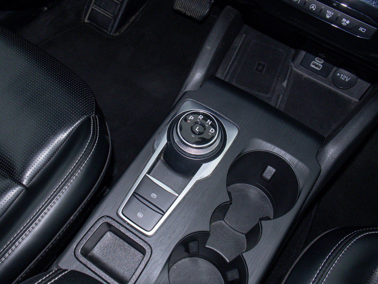 2024 Ford Escape Platinum AWD Grey Sherwood Park - photo #29