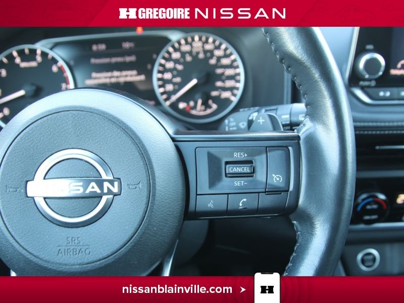 2022 Nissan Rogue Grey Blainville - photo #16