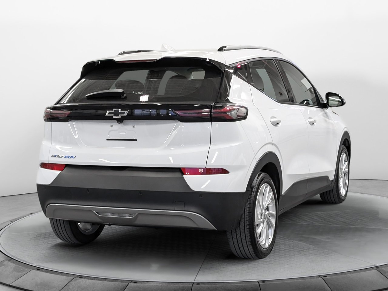 2023 Chevrolet Bolt EUV LT Saint-Eustache - photo #4