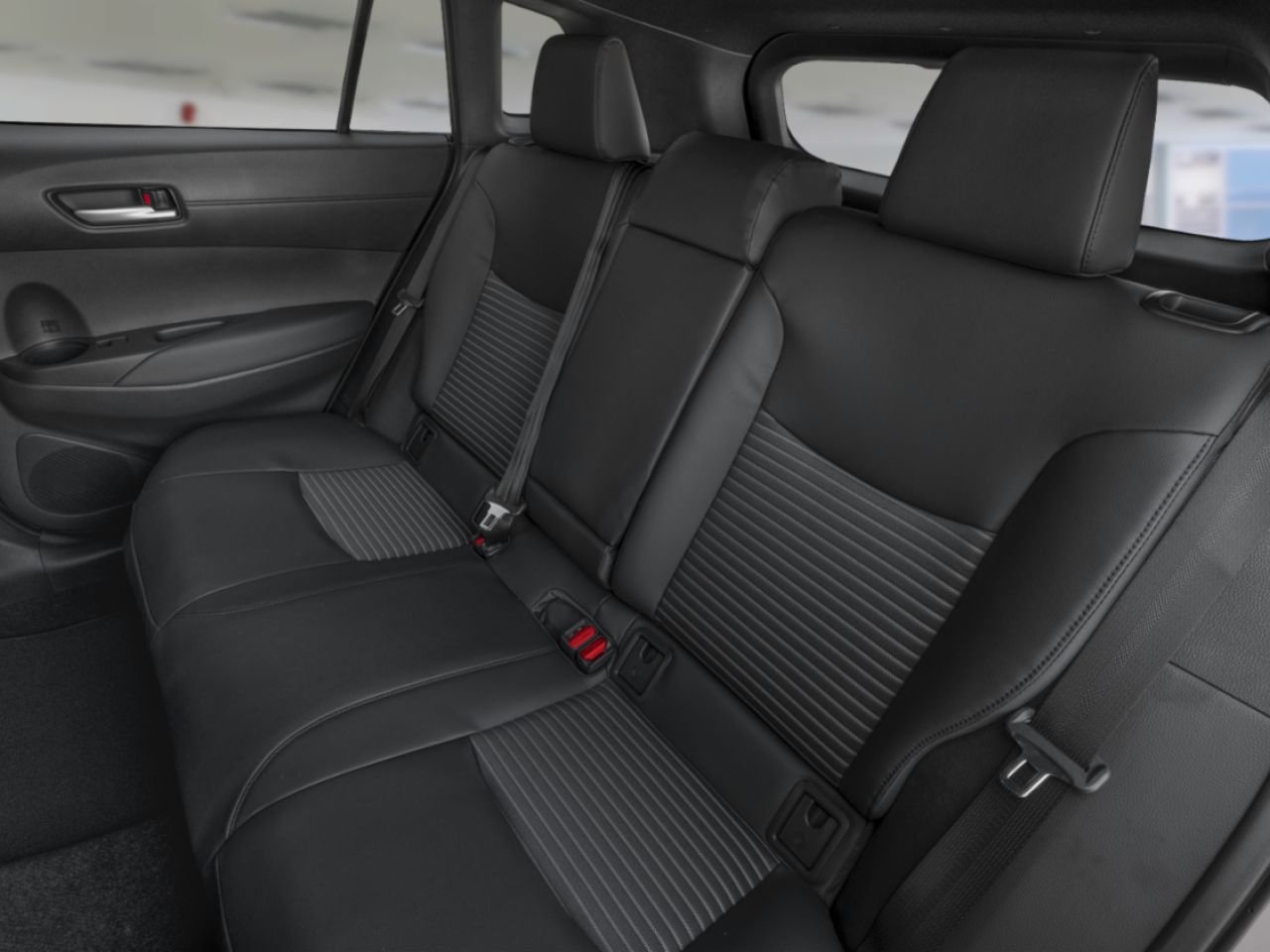 2026 Toyota Corolla Cross Celestite Mont-Laurier - photo #9