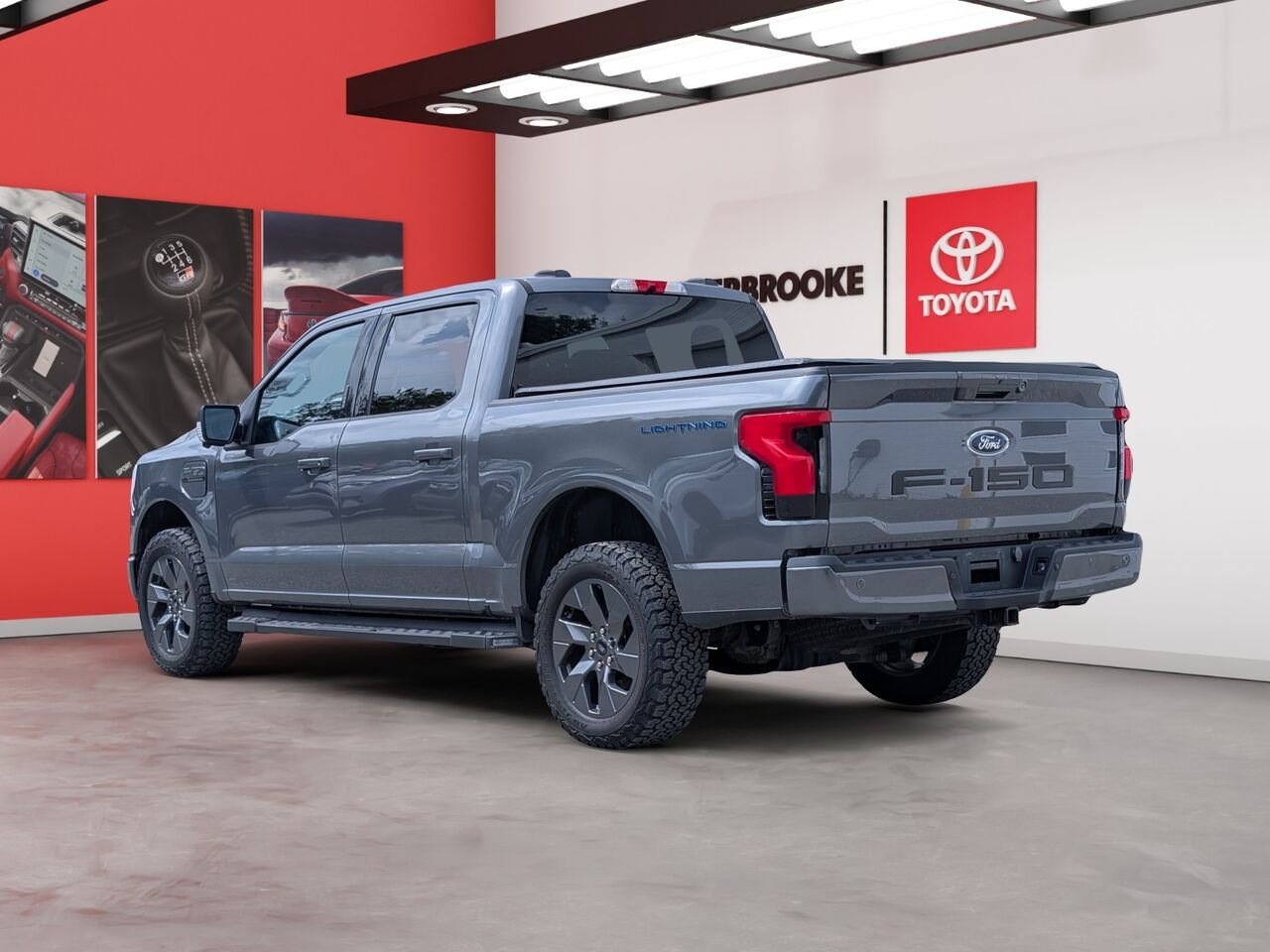 Ford F-150 Lightning XLT/SIÈGES CHAUFFANT/VOLANT CHAUFFANT/AC BIZONE/BLUETOOTH/CAMÉRA DE RECUL 2023 Noir Sherbrooke - photo #1