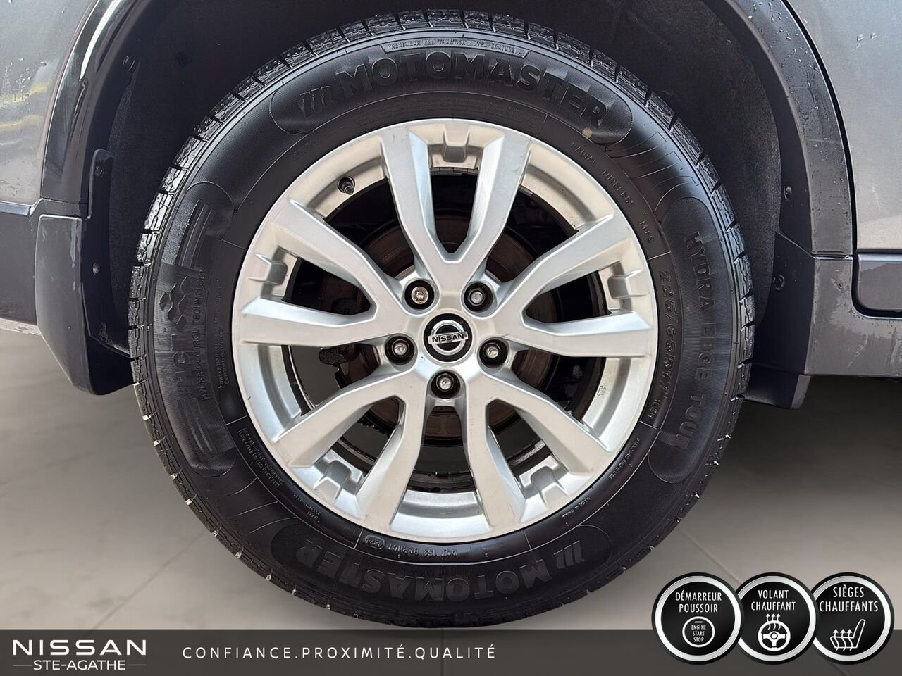 2019 Nissan Rogue Grey Ste-Agathe des Monts - photo #6