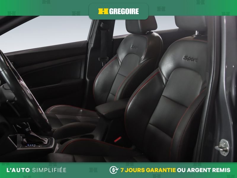Hyundai Elantra 2020 Gris Blainville - photo #19