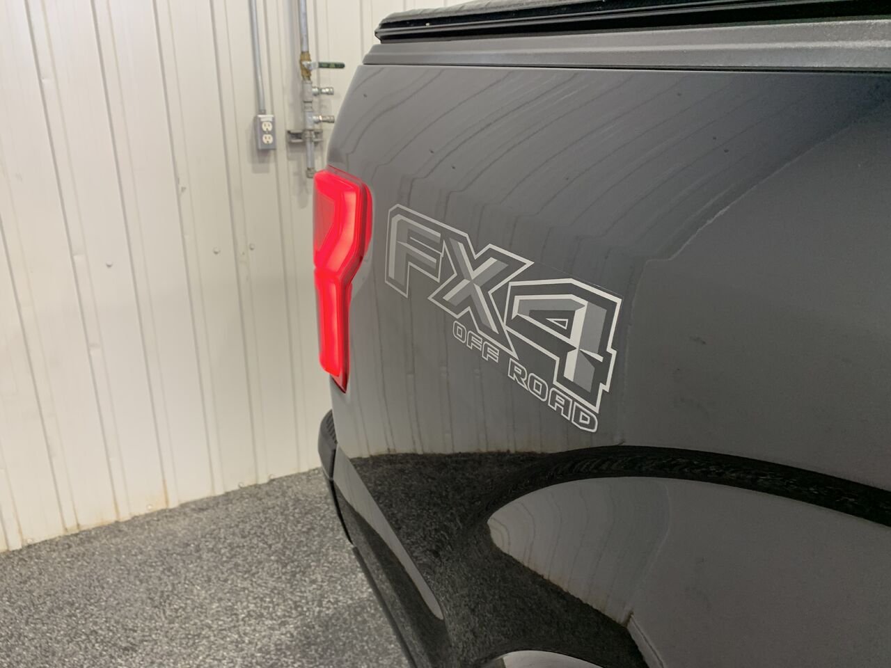 2020 Ford F-150 LARIAT Black Châteauguay - photo #8