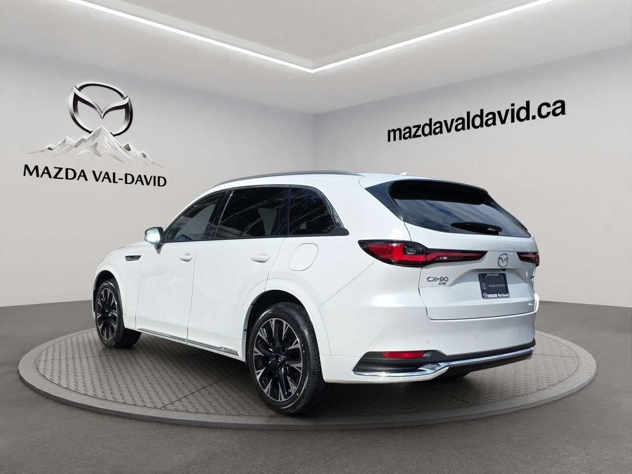 2026 Mazda CX-90 PHEV Signature PHEV, 7 passagers, toit pano, cuir, sièges ventilés Platinum Quartz Metallic Val-David - photo #16