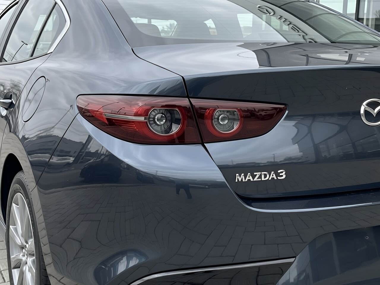 2026 MAZDA Mazda3 Machine Grey Metallic Notre-Dame-des-Prairies - photo #9