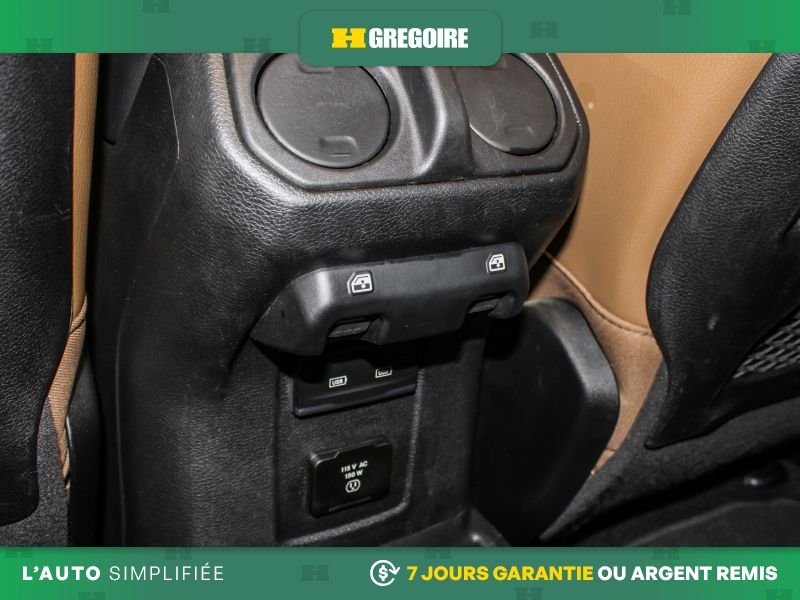 2022 Jeep Wrangler White Saint-Eustache - photo #24