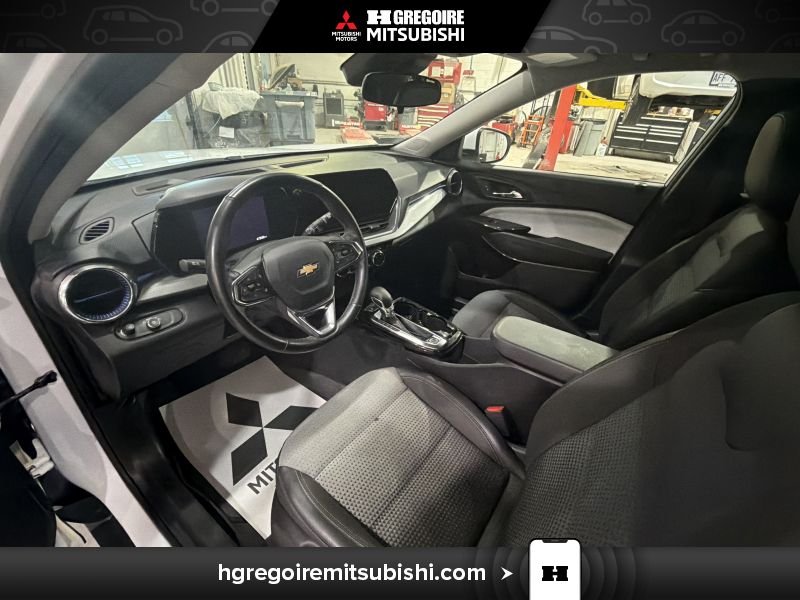 2024 Chevrolet Trax White Laval - photo #15