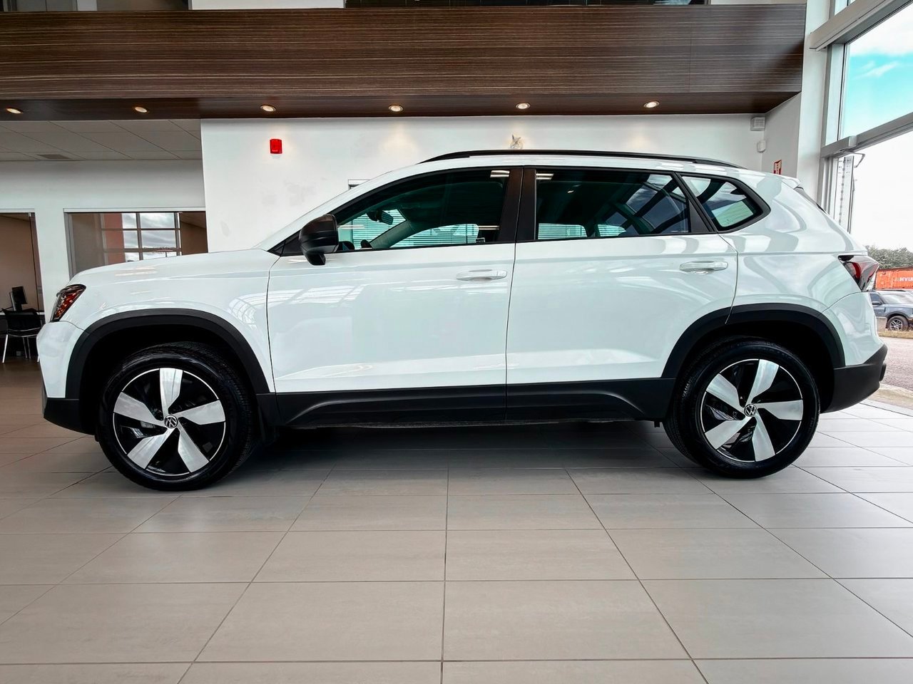 2026 Volkswagen Taos Notre-Dame-des-Prairies - photo #7