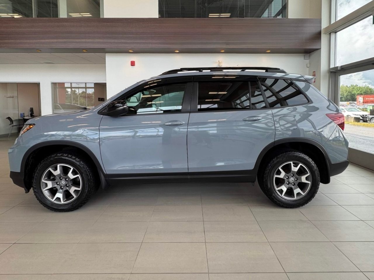 Honda Passport 2023 Gris Notre-Dame-des-Prairies - photo #3