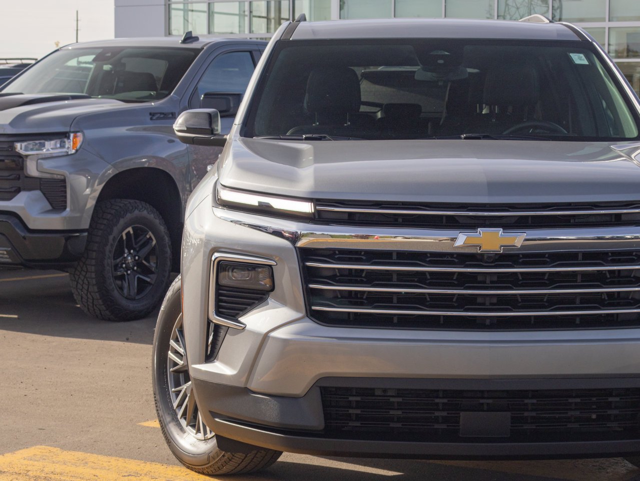 2026 Chevrolet Traverse AWD 4dr LT Grey Sherwood Park - photo #4