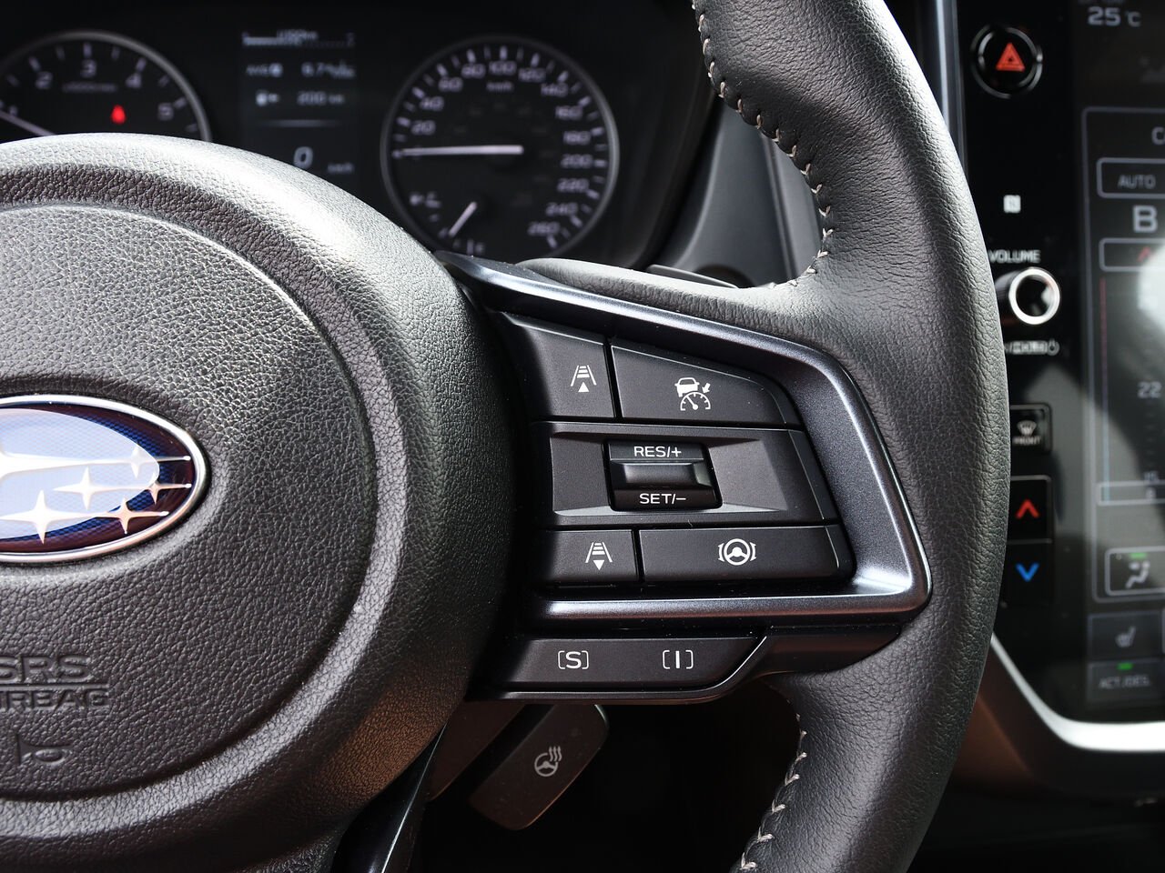 2026 Subaru Forester Limited Black Saint-Hyacinthe - photo #17