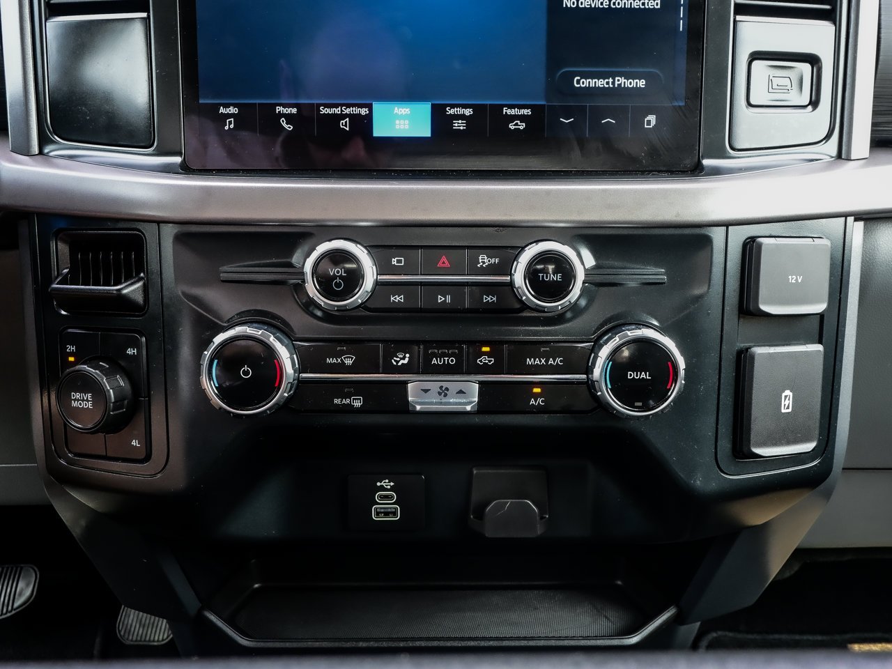 2025 Ford F-150 XLT 4WD SuperCrew 5.5' Box Grey Sherwood Park - photo #24