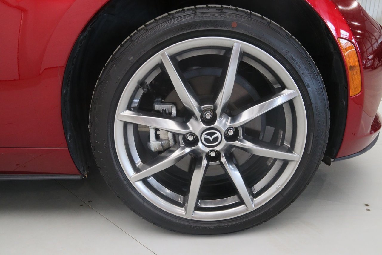 2023 Mazda MX-5 GT Red Baie-Comeau - photo #13