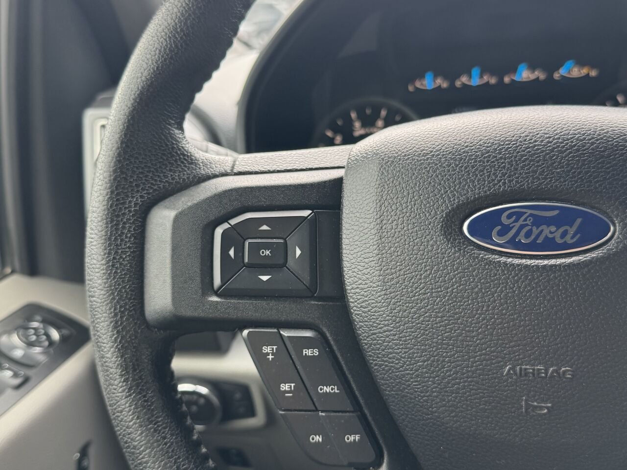 2016 Ford F-150 Black Granby - photo #17
