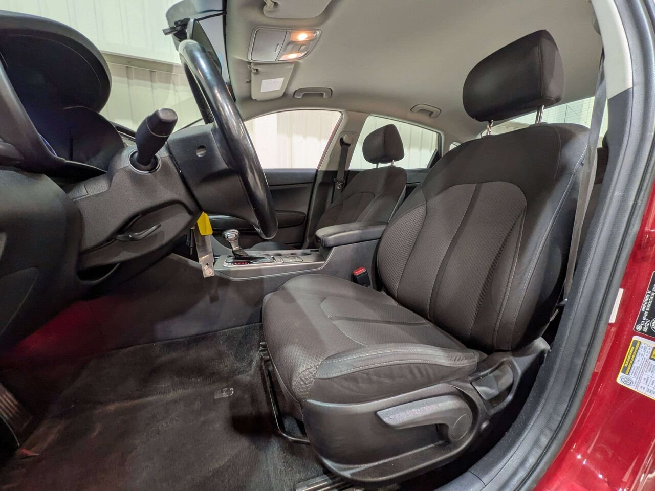 2018 Kia Optima LX Auto Red Val-David - photo #1