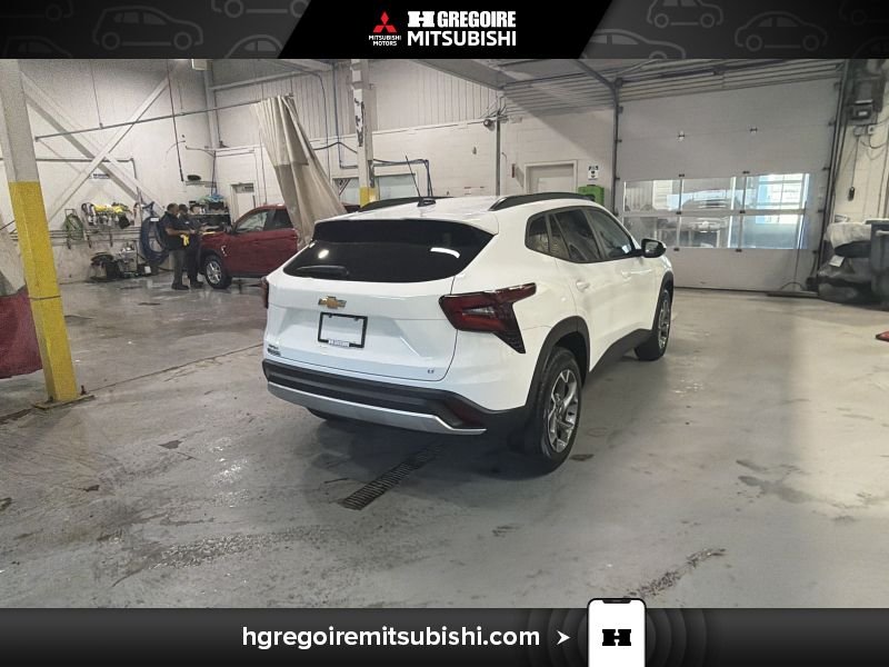 2024 Chevrolet Trax White Laval - photo #8