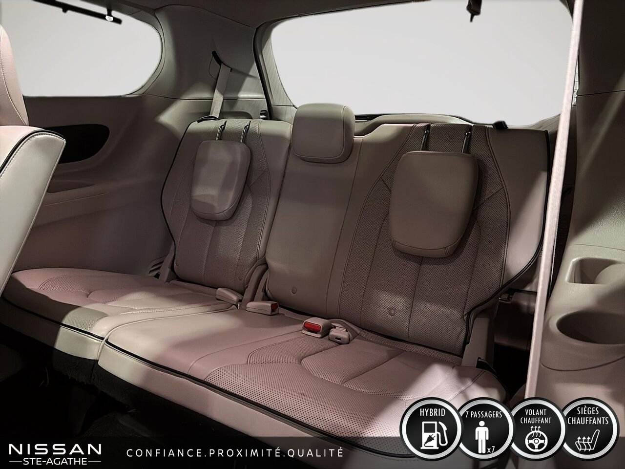 Chrysler Pacifica Hybrid 2018 Gris Ste-Agathe des Monts - photo #10