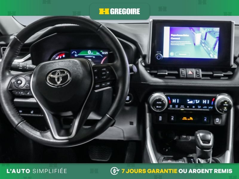 2023 Toyota Rav 4 White Blainville - photo #17