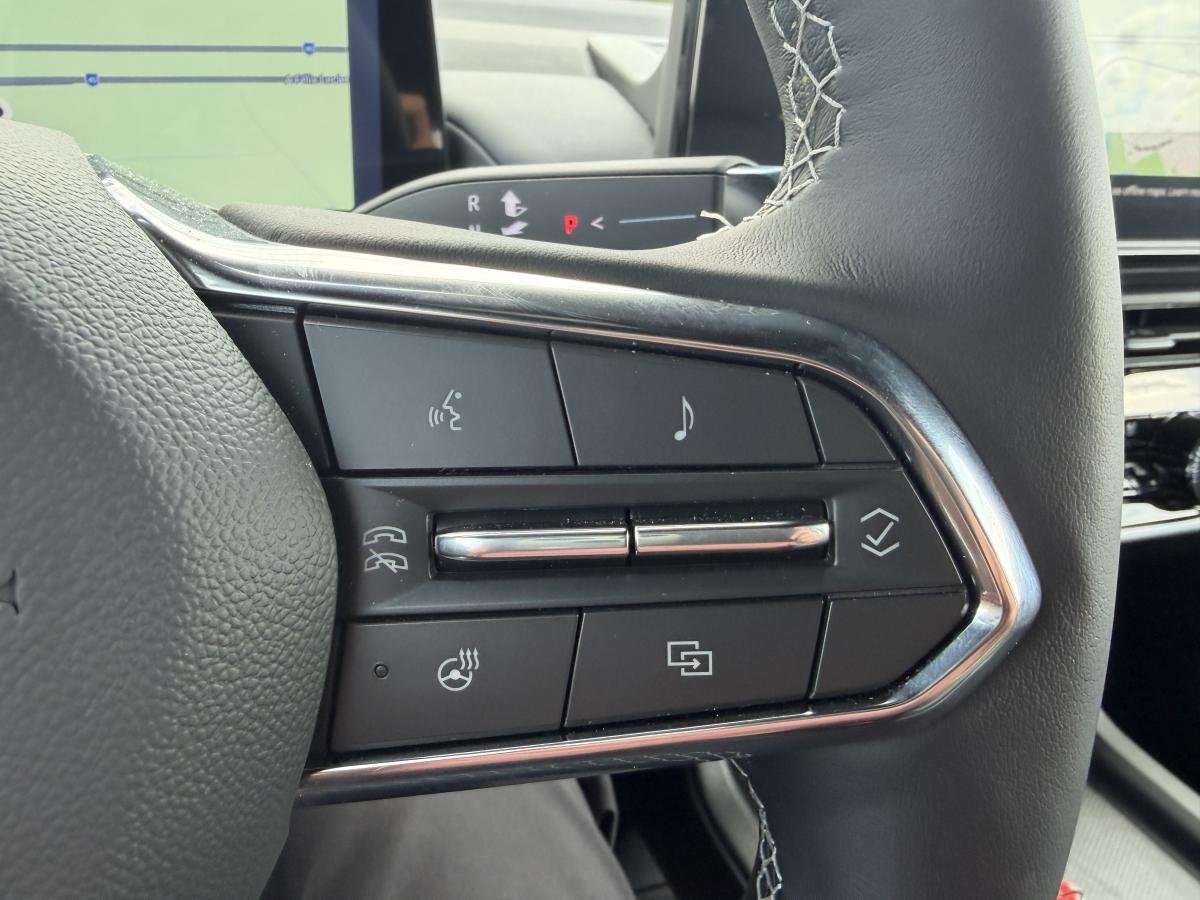 2025 Honda Prologue Red  - photo #16