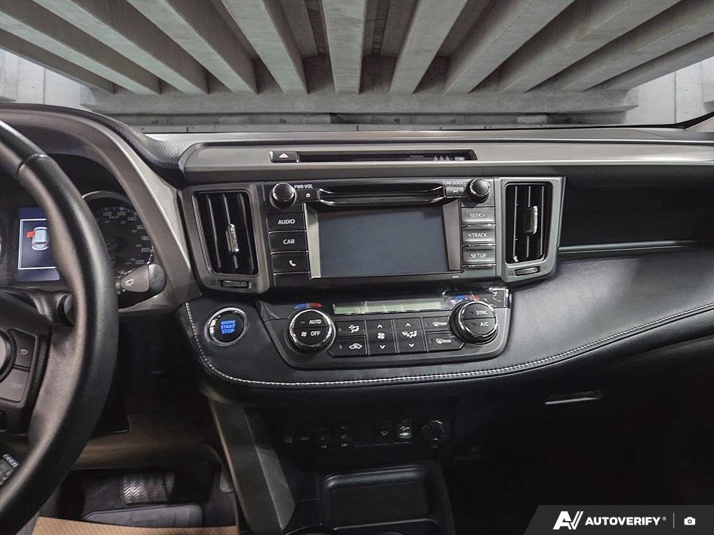 2018 Toyota RAV4 2602396A | XLE AWD, very low kilometers Blue Edmonton - photo #18