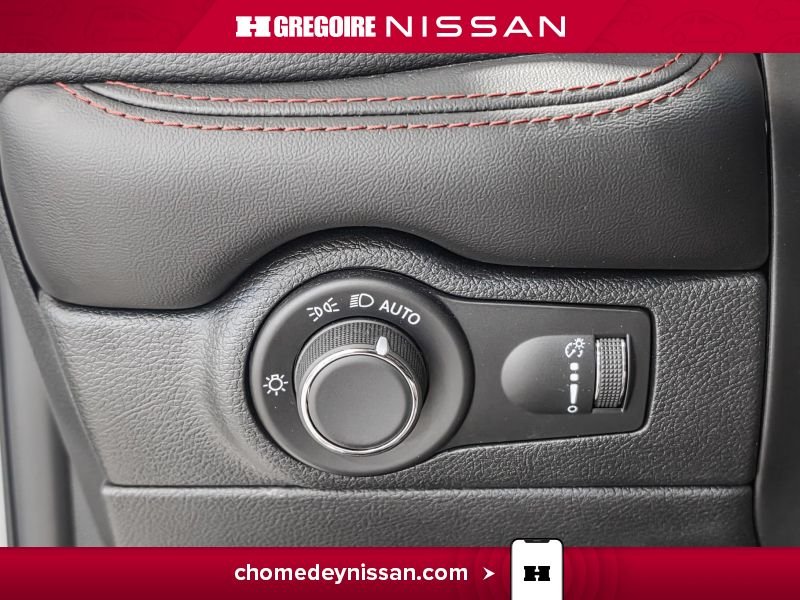 2025 Dodge Durango White Blainville - photo #14