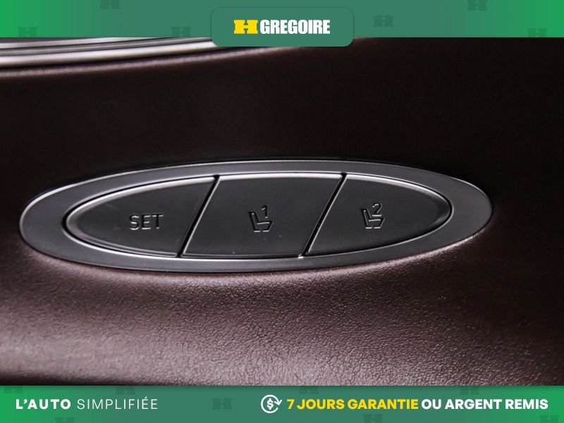2022 Genesis GV70 Silver Saint-Léonard - photo #16