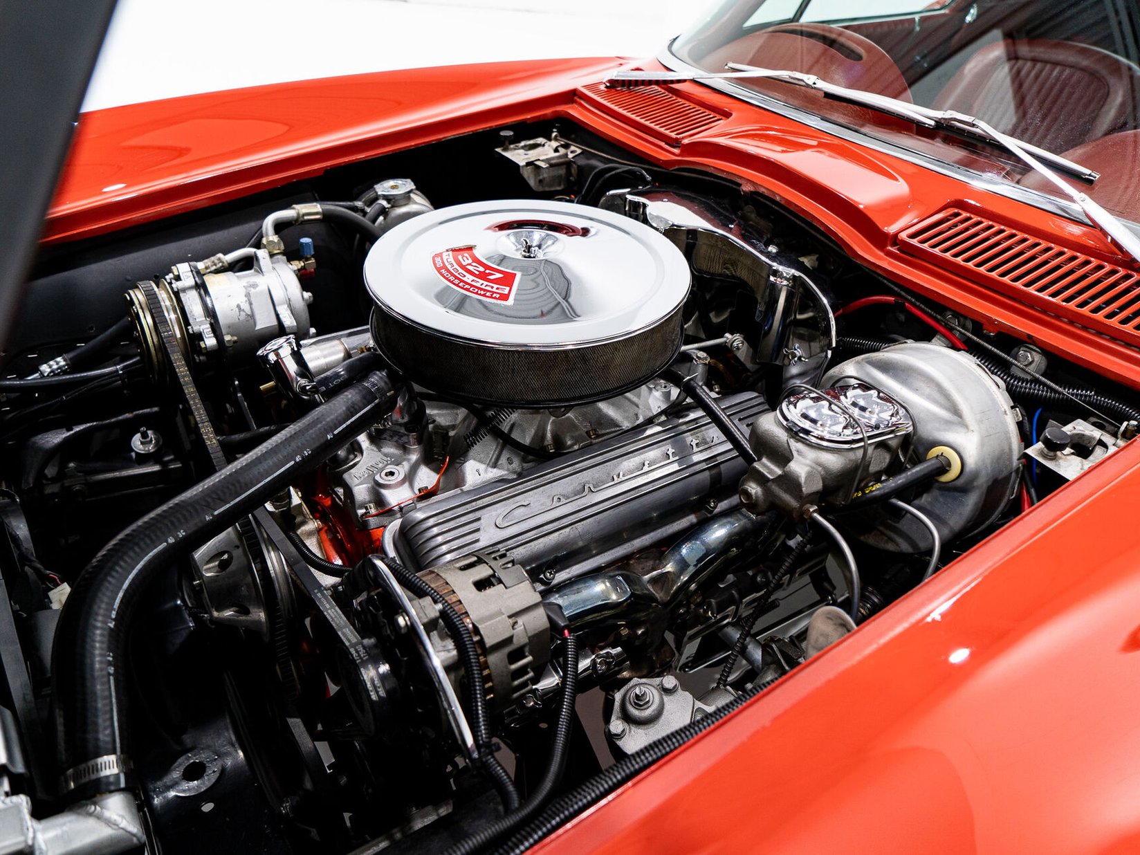 Chevrolet Corvette Split window matching# 327 Factory A/C | PRICE IN USD 1963 Rouge Montréal - photo #17