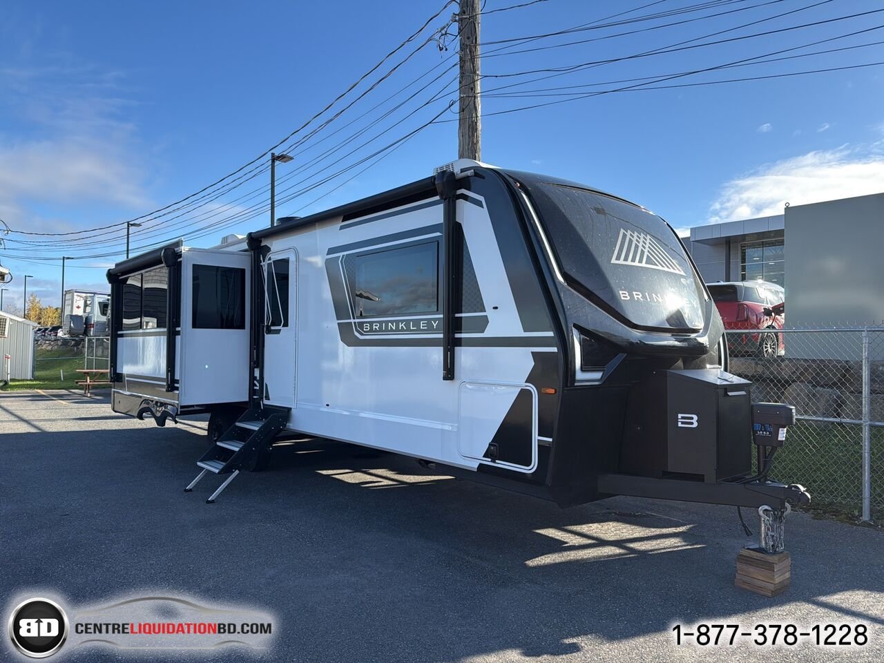 2025 BRINKLEY Z295 | ACCOMODATION White Granby - photo #0