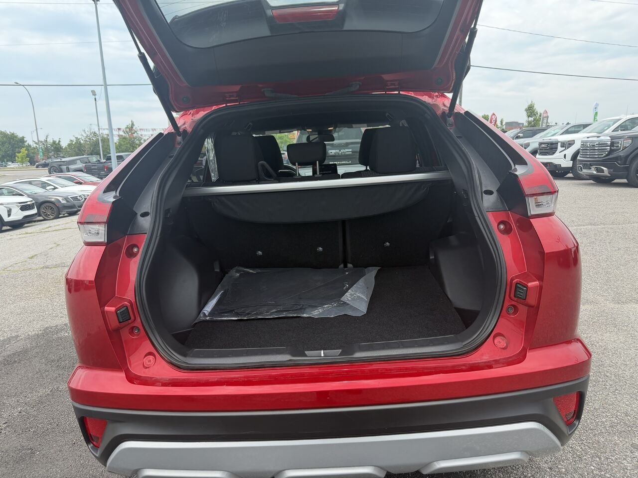 2023 MITSUBISHI ECLIPSE CROSS LE/RALLIART SE S-AWC Red Gatineau - photo #12