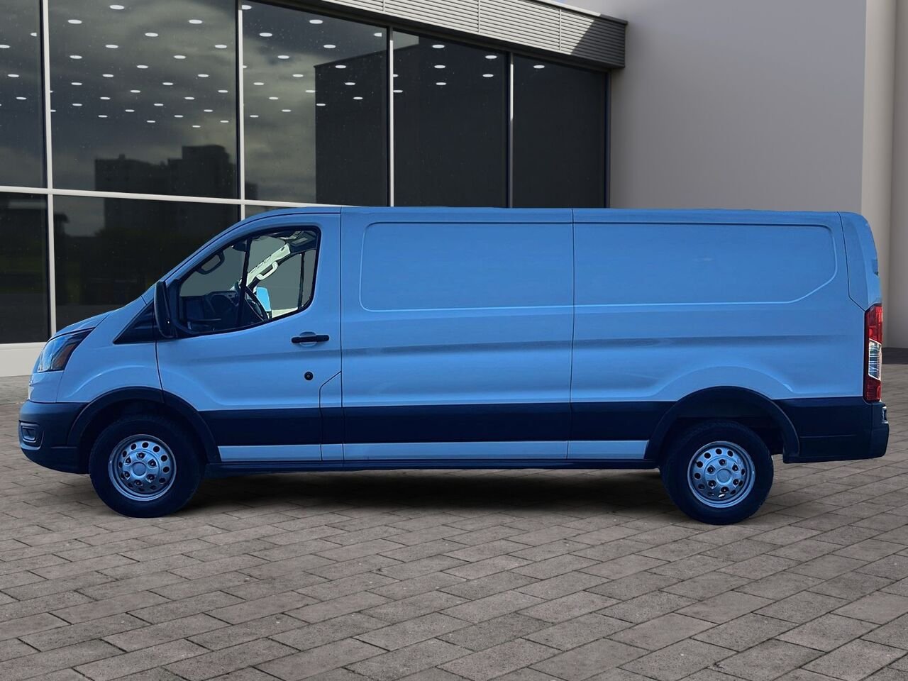 Ford Transit fourgon utilitaire AWD 2025 Québec - photo #4