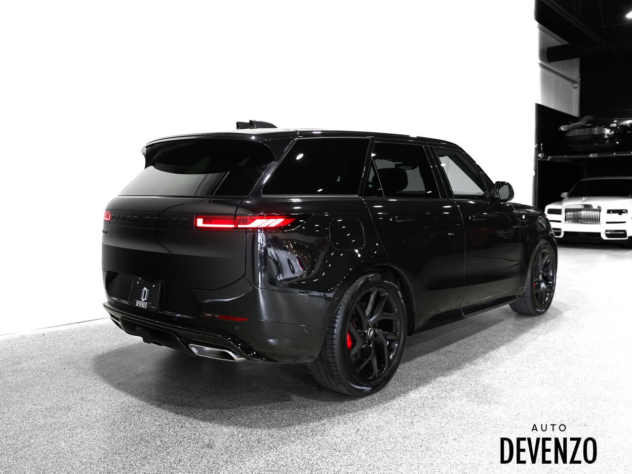 Land Rover Range Rover Sport 2024 Noir Saint-Eustache - photo #2