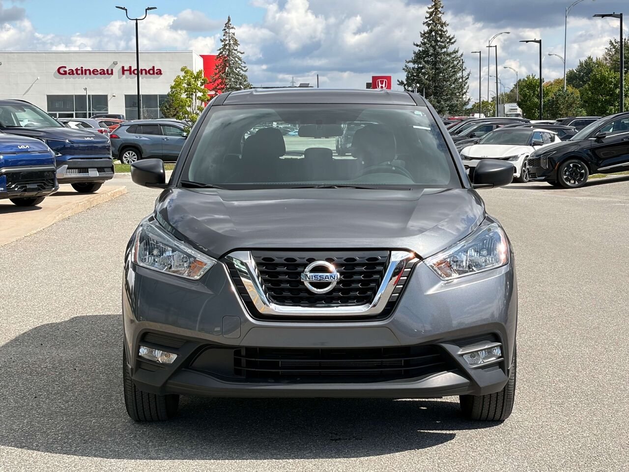 2019 Nissan Kicks Grey Gatineau - photo #1