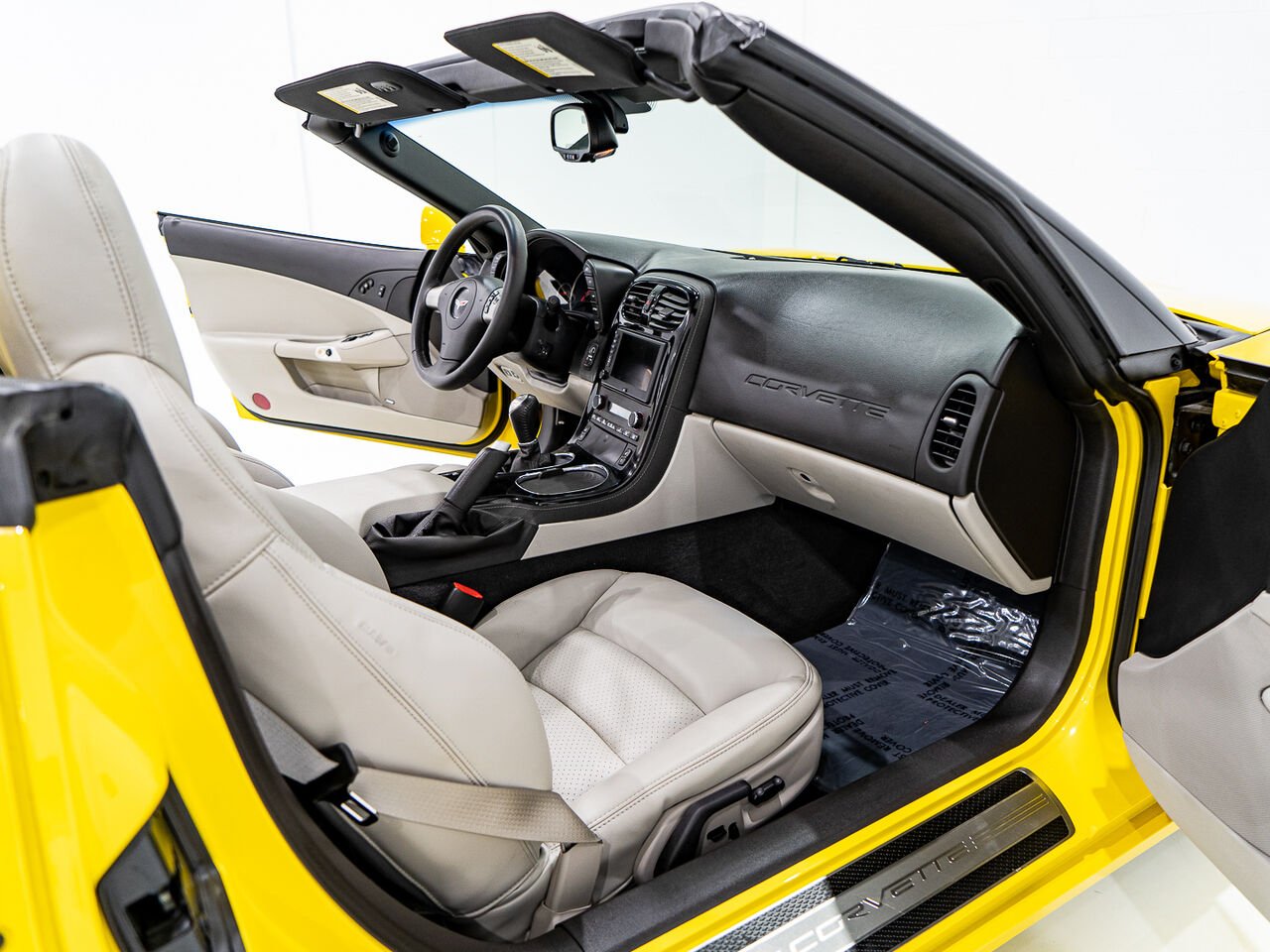 Chevrolet Corvette With only 900km (563mi) From new with window sticker 2008 Jaune Kirkland - photo #24