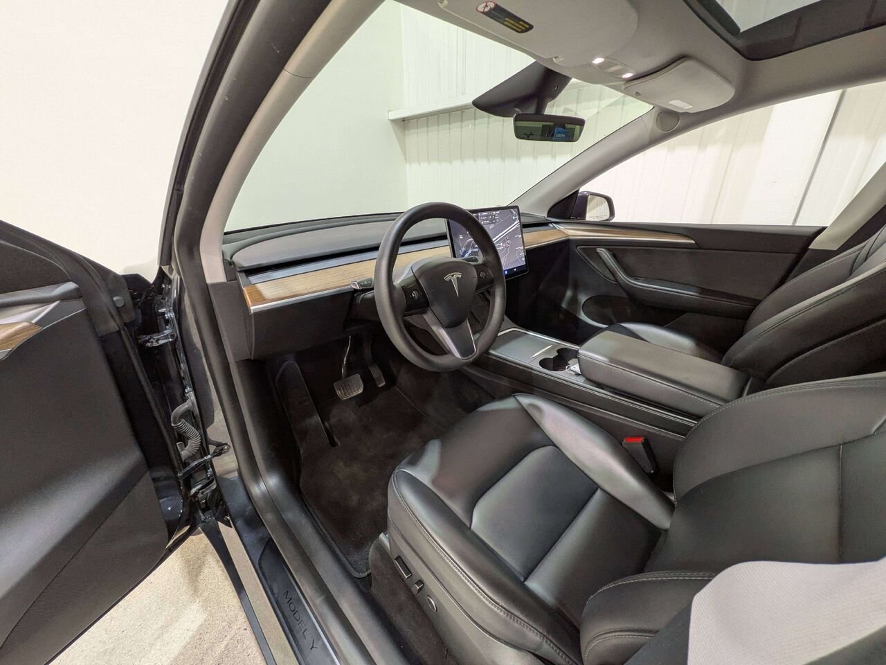 Tesla Model Y 2024 Gris Val-David - photo #10