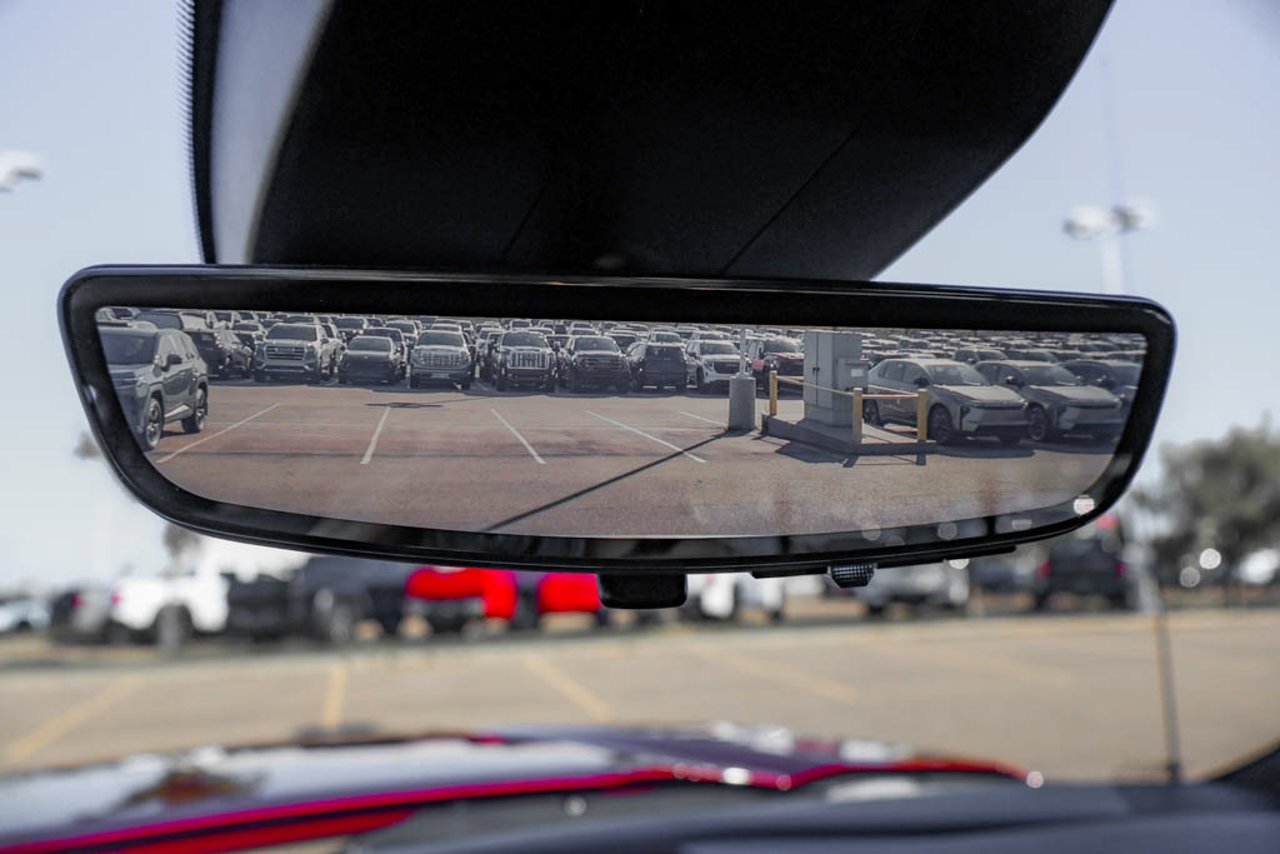 2024 GMC Sierra 1500 4WD Crew Cab 147 AT4X Red Sherwood Park - photo #29